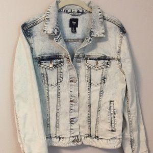 GAP Vintage Bleach Jean Jacket